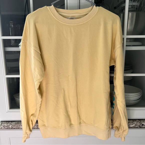 Billabong Butter Yellow Crewneck - Picture 1 of 5
